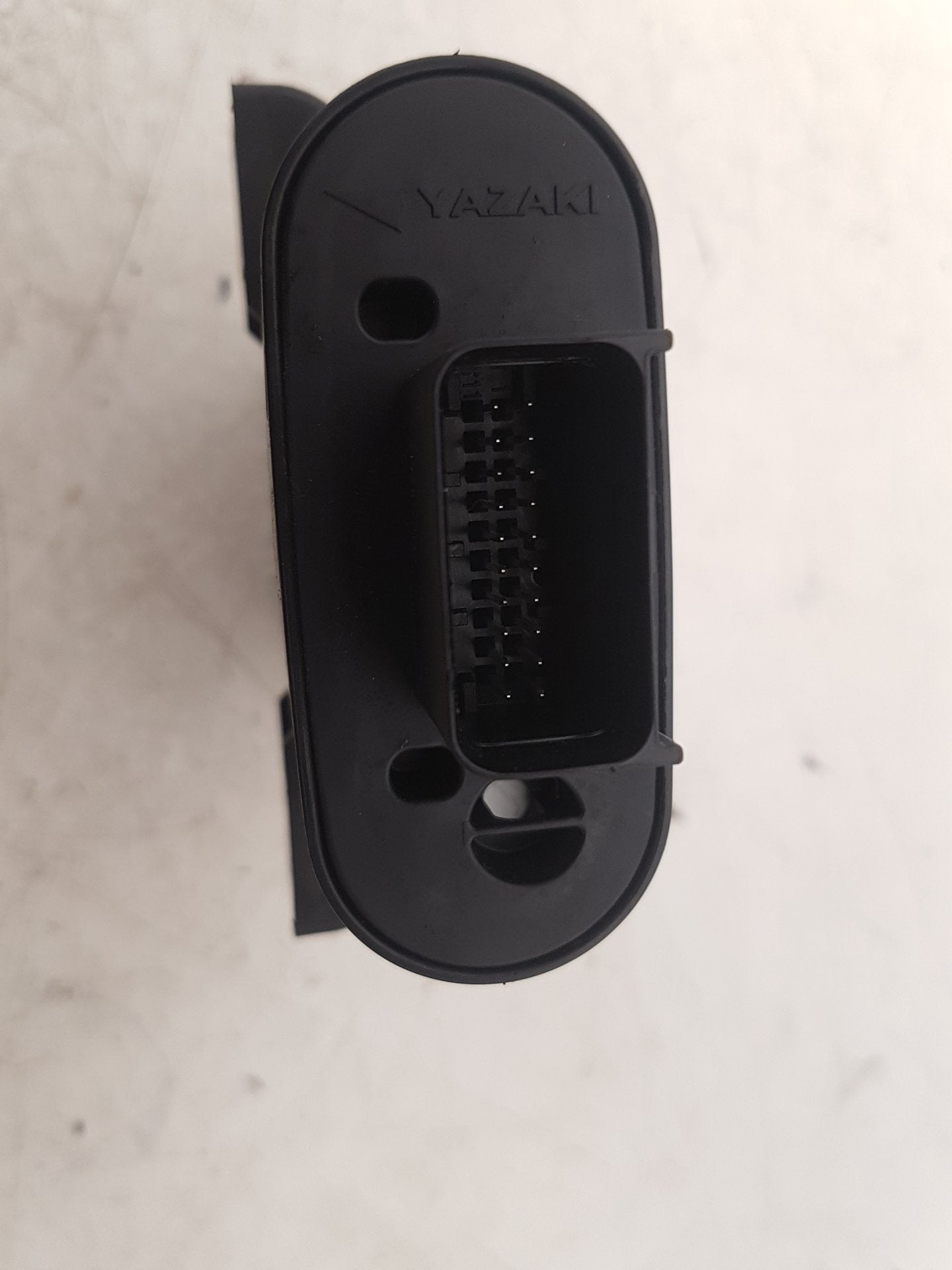 2010 Volvo XC70  Estate LIGHT RELAY (LAMP CONTROL UNIT) 31288565AA