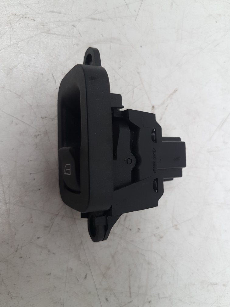 2006 - 2010 Volvo S40  Saloon Left Rear Window Switch 30774163