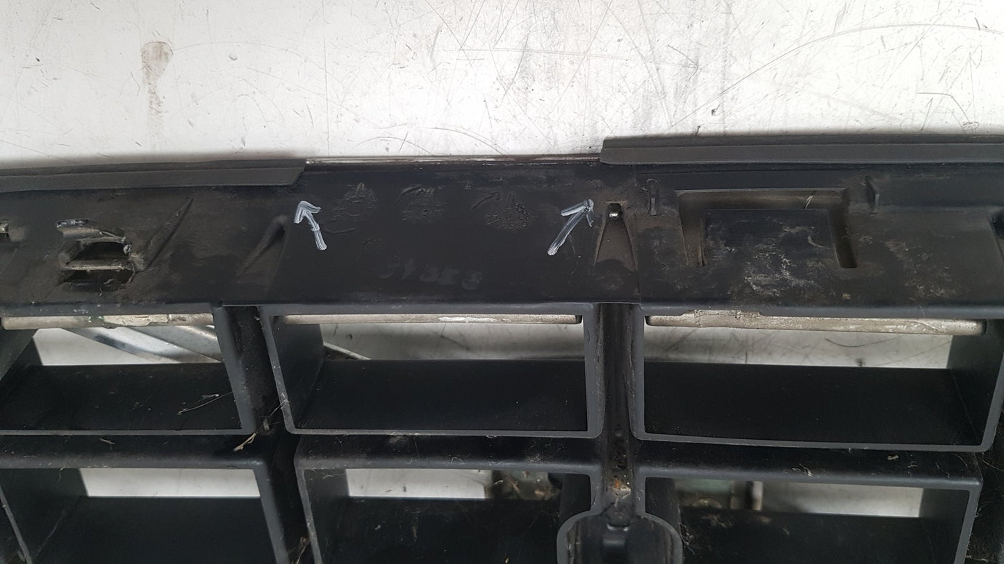 2003 - 2010 Volvo XC90  Estate FRONT GRILL 8620641