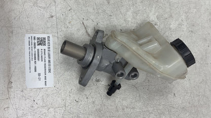 2010 Volvo XC70  Estate Brake Master Cylinder 03350885561