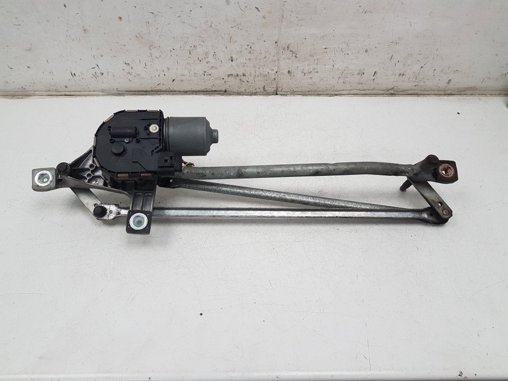 2007 - 2015 Volvo S80   WIPER MOTOR (FRONT) & LINKAGE 30796359