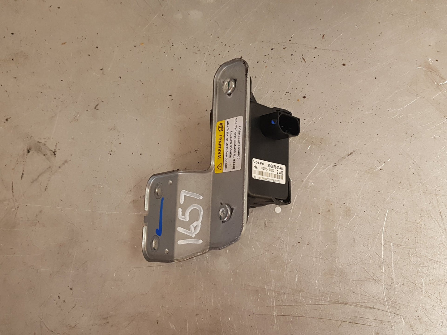 2004 - 2007 Volvo V70  Estate YAW SENSOR 30667843