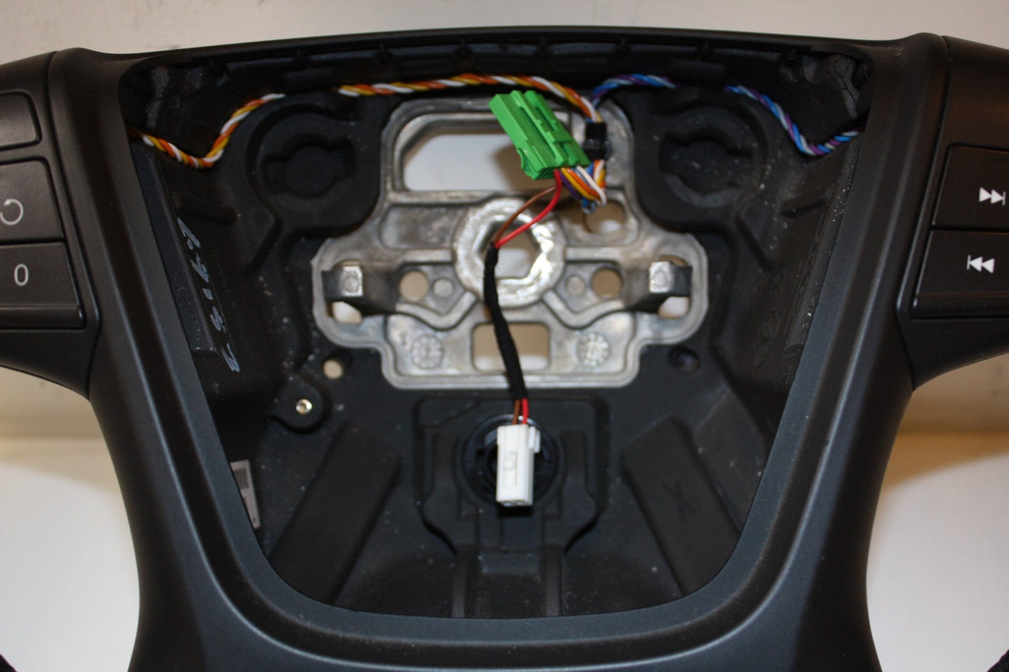 2008 - 2010 Volvo V70   Steering Wheel 31271093