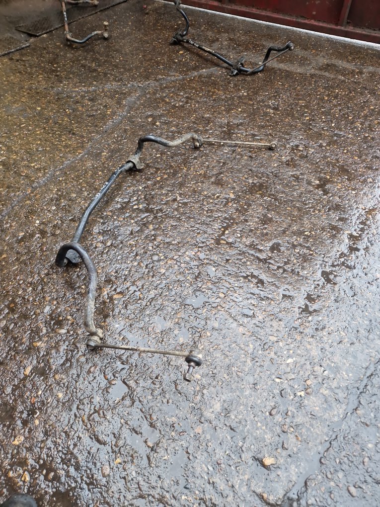 1997 - 2000 Volvo V70  Estate Front Sway Bar