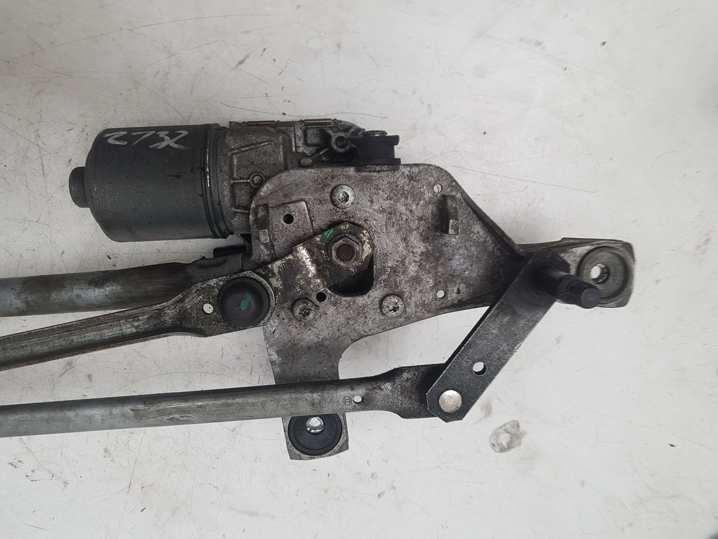 2010 - 2018 Volvo V60  Estate WIPER MOTOR (FRONT) & LINKAGE 1397220627