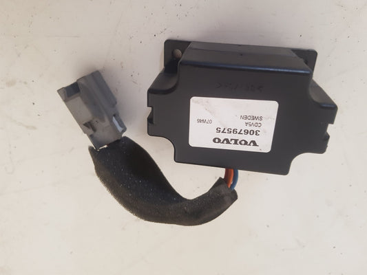 2005 - 2008 Volvo V70  Estate DOOR CROSSOVER SPEAKER MODULE 3069575