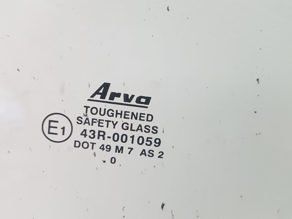 1998 - 2003 Saab 9-3  Convertible Right Front Door Window AS2