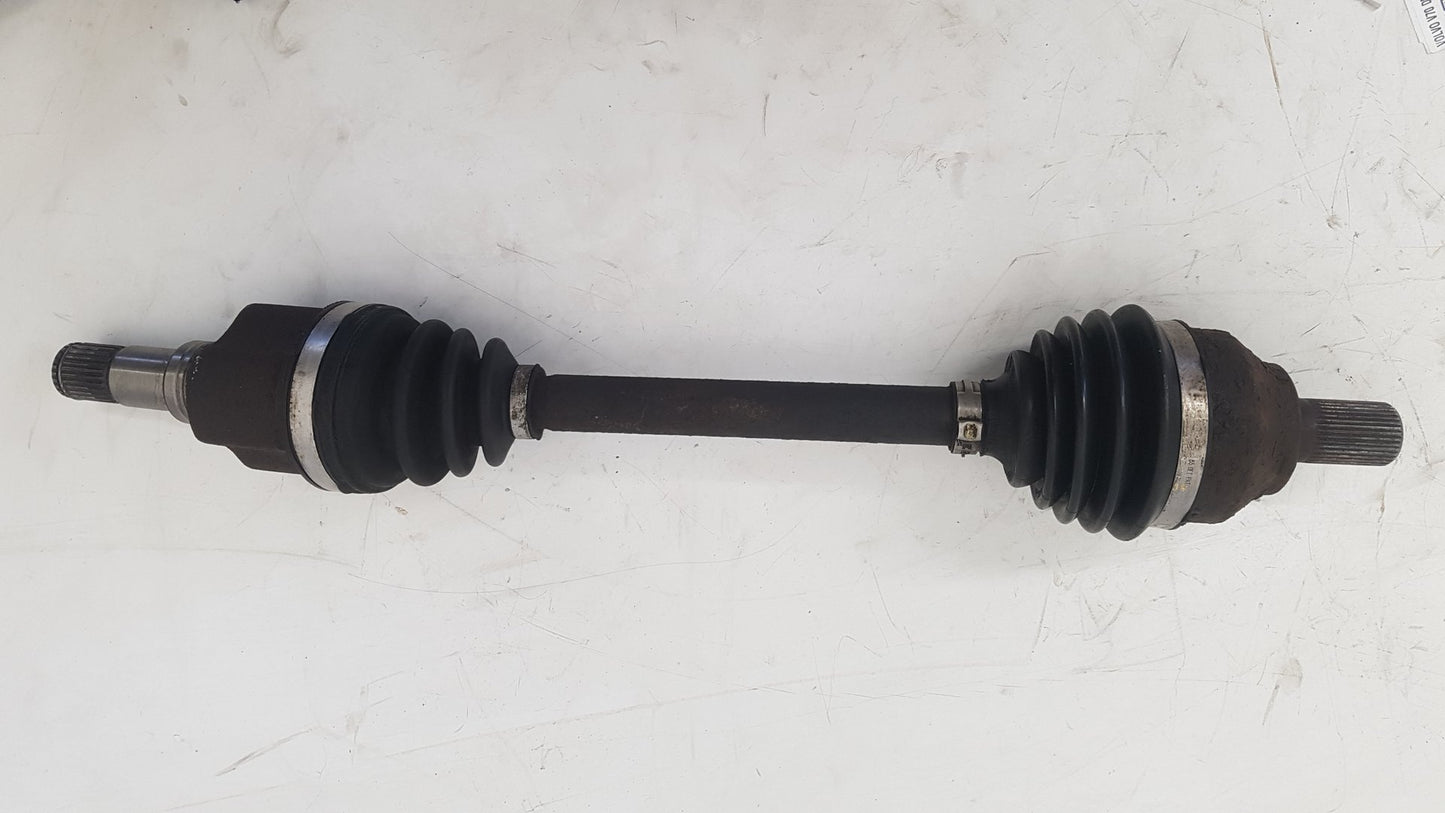 2005 Volvo V50  Estate DRIVESHAFT - PASSENGER FRONT (MANUAL) (ABS) 30741287