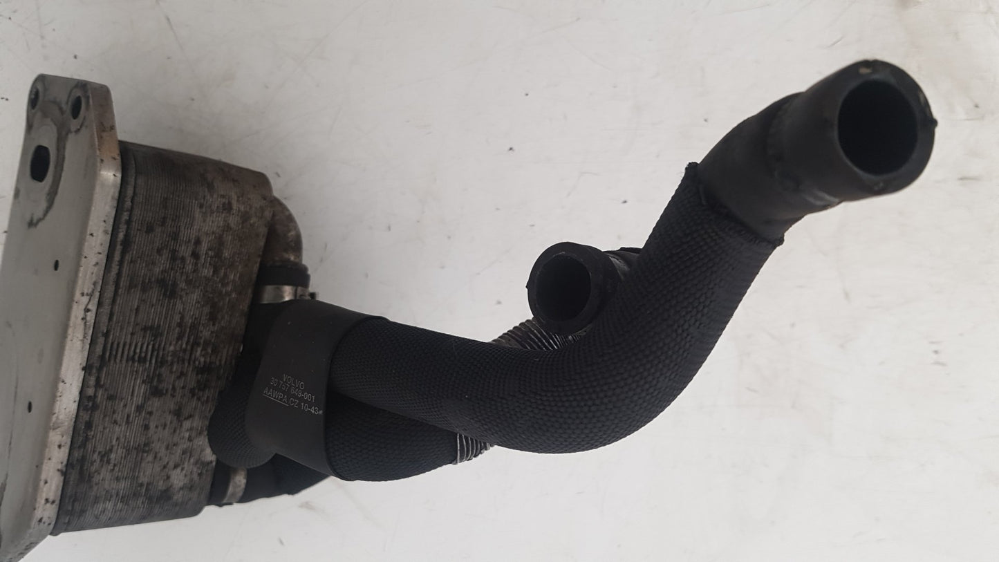 2010 - 2012 Volvo V50   Estate Engine Oil Cooler 31325045