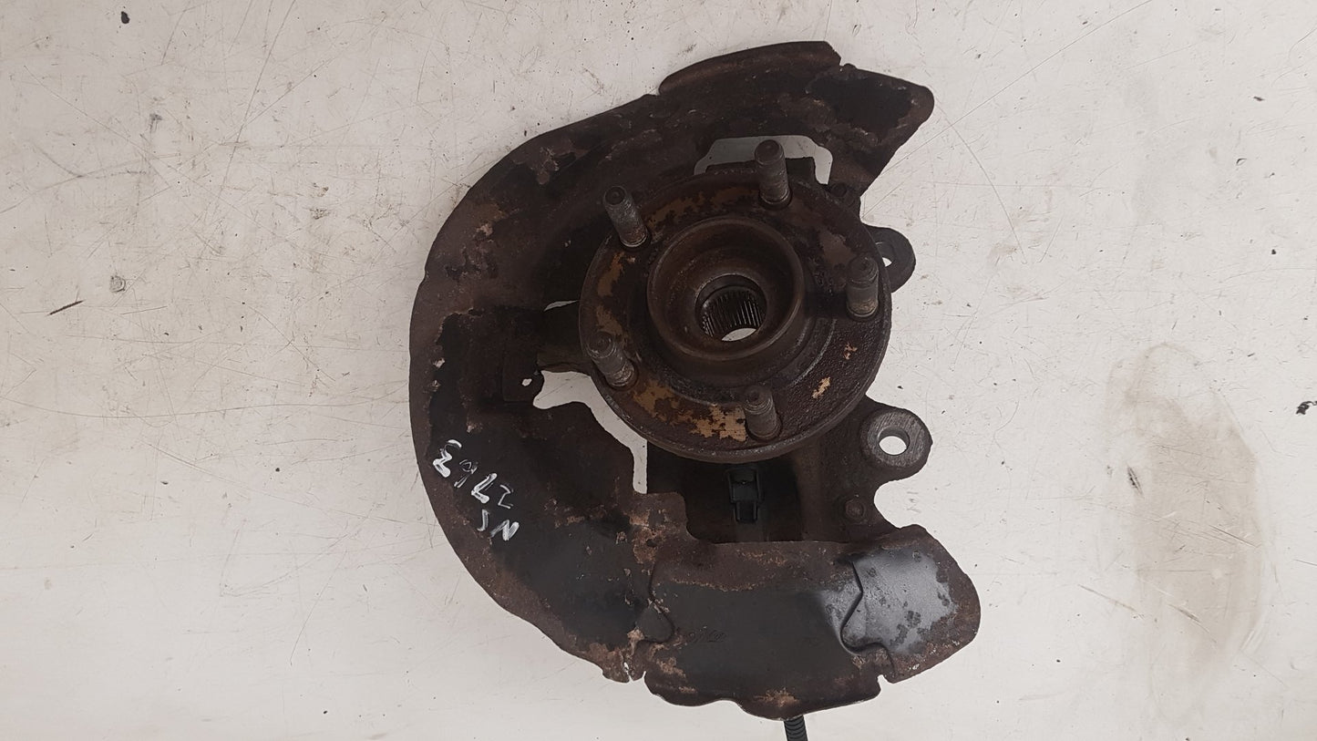 2010 - 2012 Volvo V50   Estate Left Front Hub Assembly 3M513K171