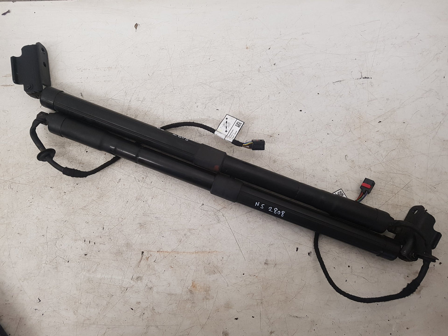 2009 - 2017 Volvo XC60 I 156 Estate Tailgate Strut (PAIR) 31479627