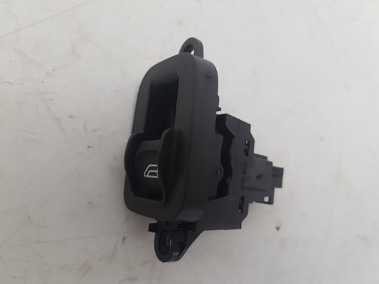 2005 - 2012 Volvo S40  Saloon Left Front Window Switch 30773217