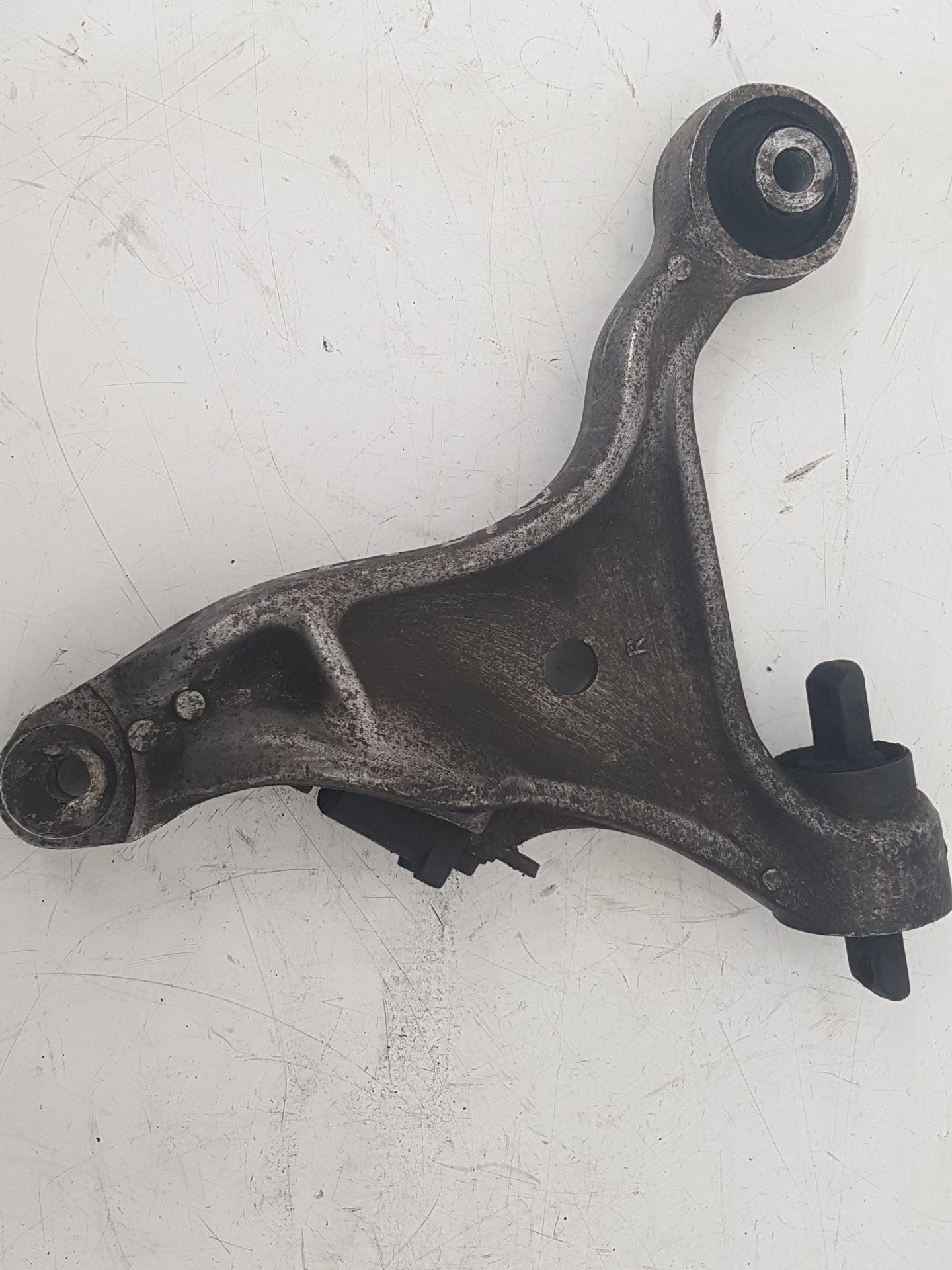 2006 Volvo V70  Estate Right Front Lower Control Arm