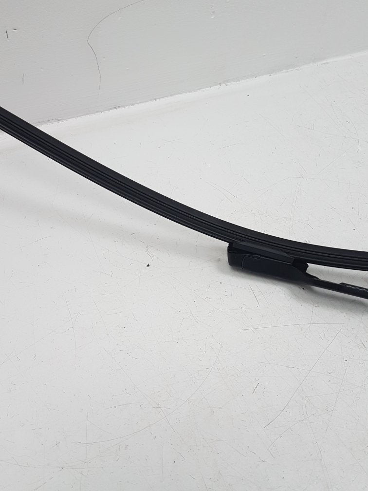 2007 - 2015 Volvo S80   Left Front Wiper Arm 30796038
