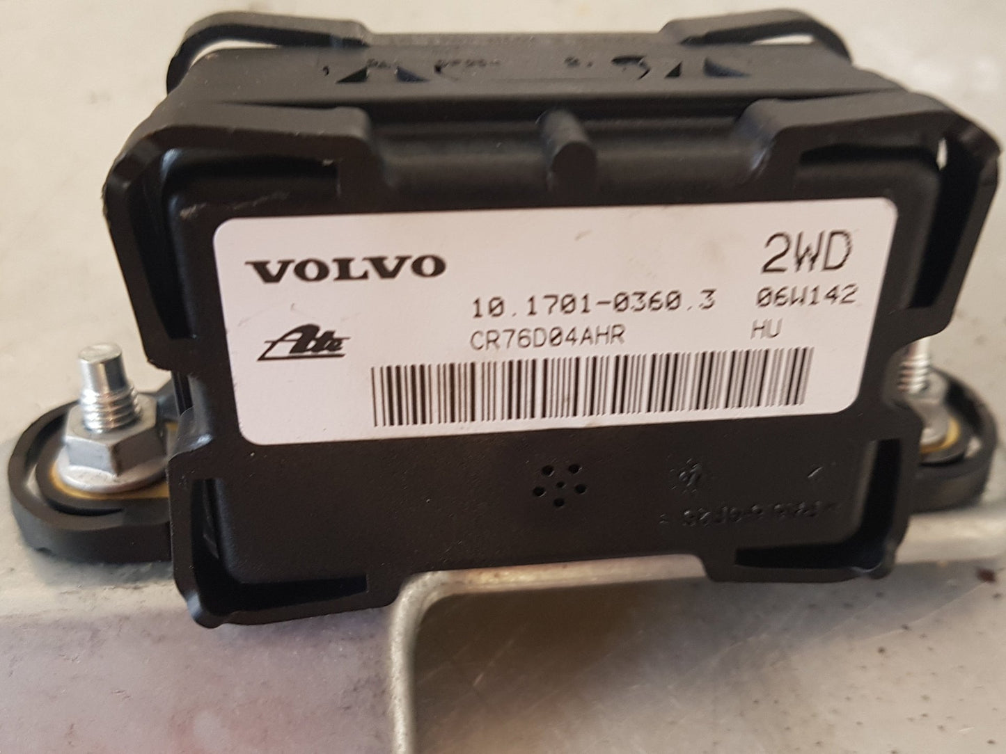2004 - 2007 Volvo V70  Estate YAW SENSOR 30667843