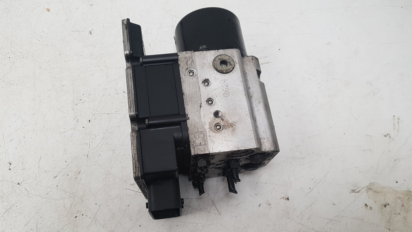 2004 Saab 9-3  Convertible ABS Pump/Modulator 36012459