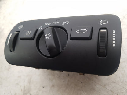2013 - 2016 Volvo V40 III 525 Hatchback Headlight Switch 30739425