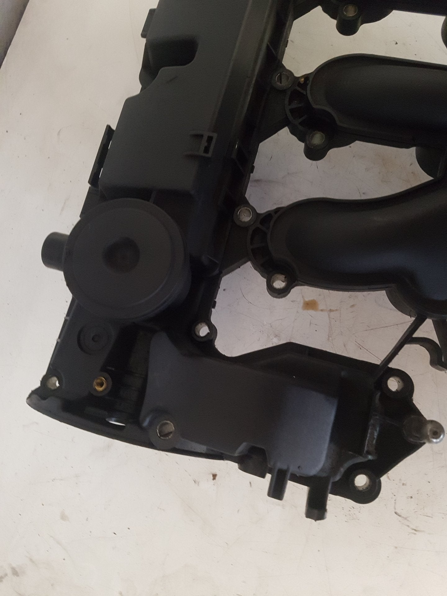 2012 - 2015 Volvo V40  Hatchback ROCKER VALVE COVER 6ASIEMENS005