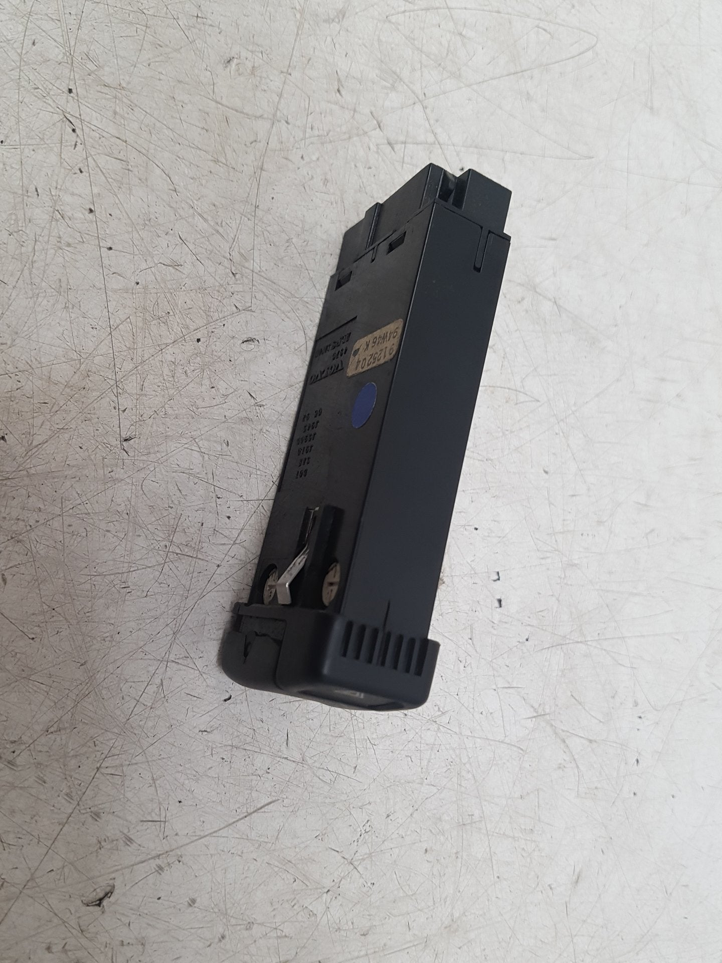 1992 - 1997 Volvo 850  Estate Hazard Switch Control Panel 9125204