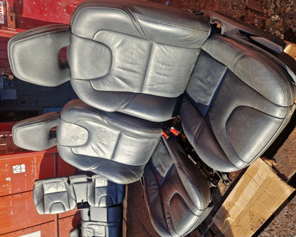 2013 - 2019 Volvo V40 III 525 Hatchback SEATS & DOOR CARDS