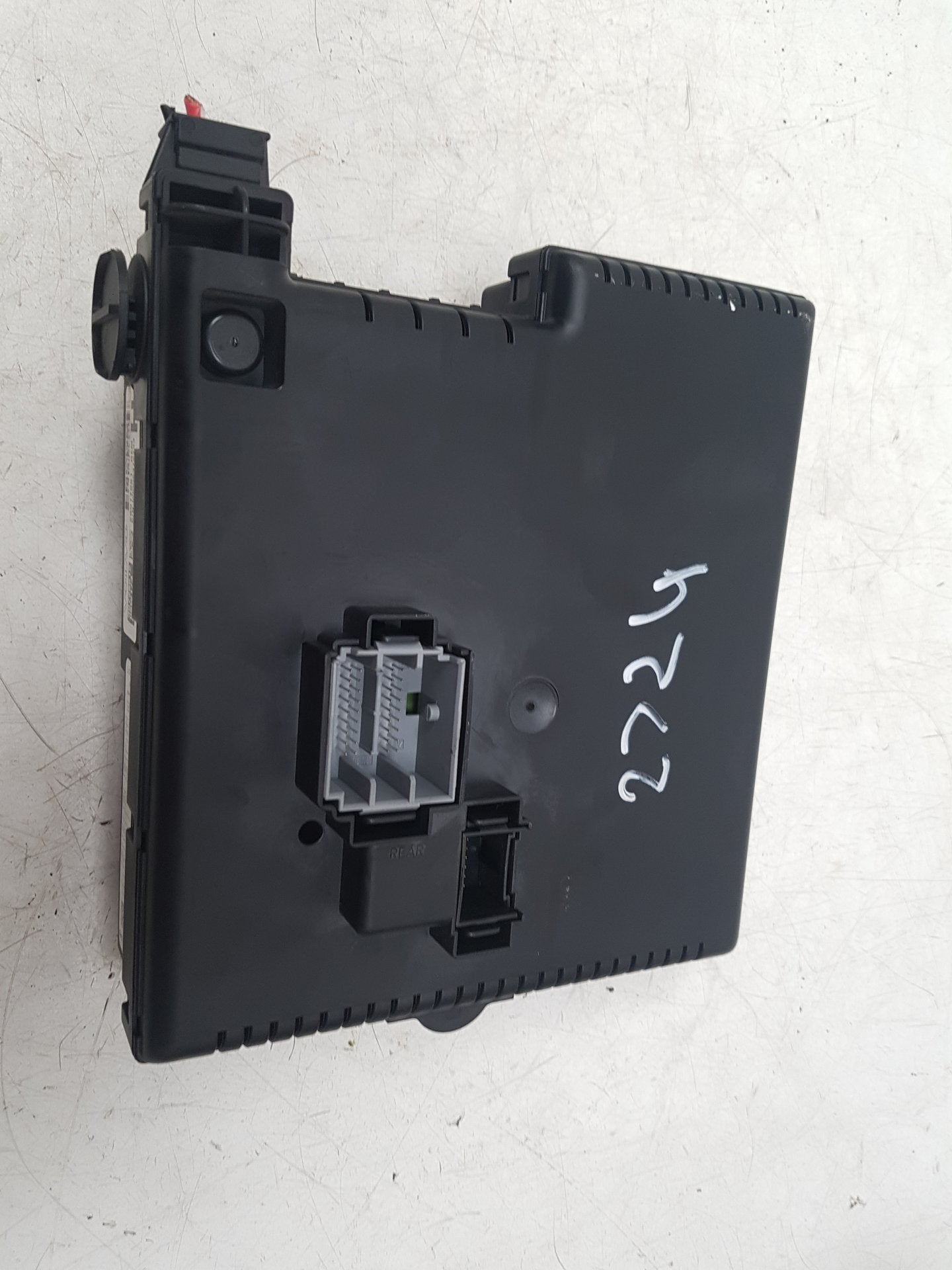 2005 - 2008 Volvo V70  Estate REAR ELECTRONIC MODULE (REM) 30728512