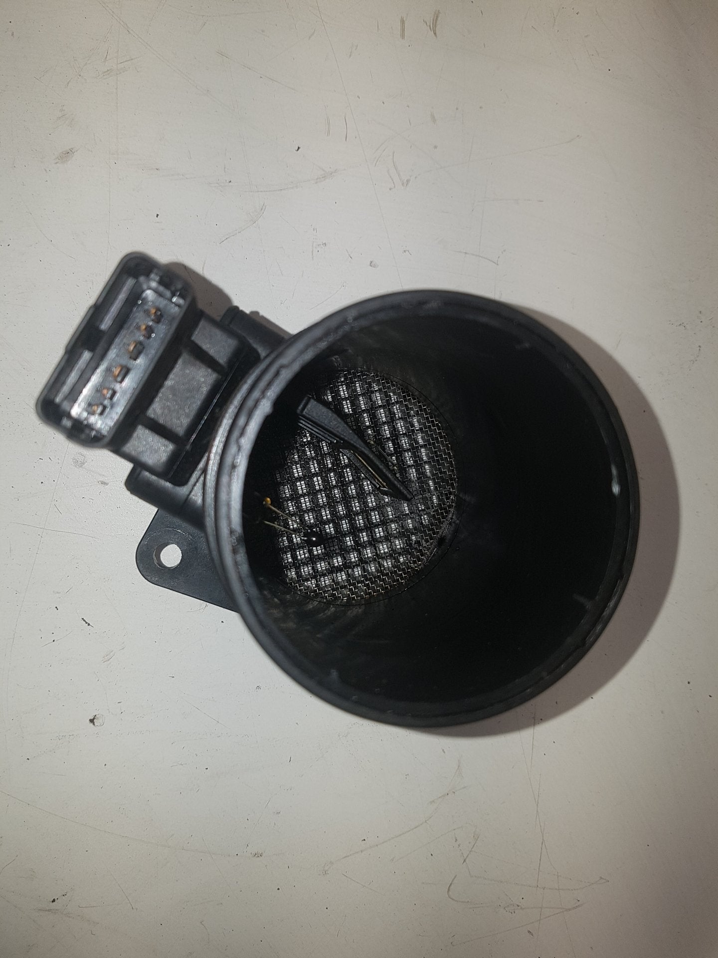 2000 - 2004 Volvo V40  Estate Air Flow Meter 360703