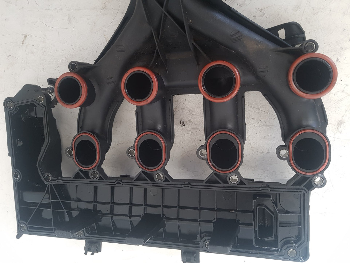2008 - 2016 Volvo V70  Estate Intake Manifold 868892996