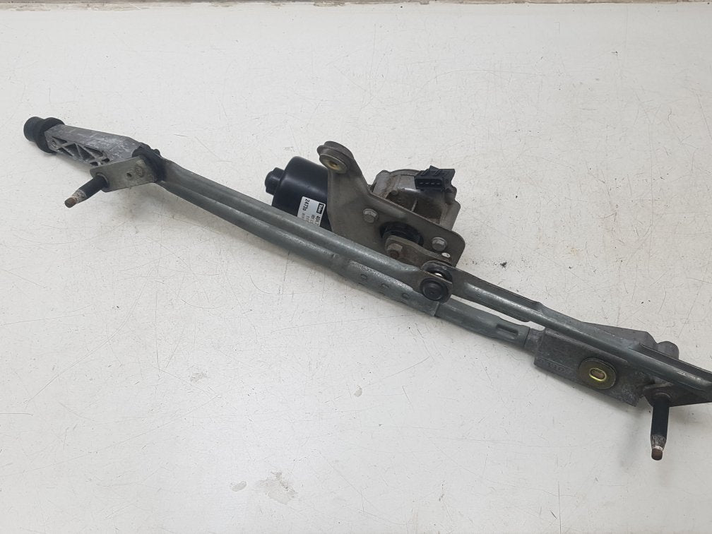 2003 - 2007 Volvo V70  Estate WIPER MOTOR (FRONT) & LINKAGE 09151850
