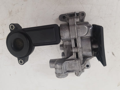2015 - 2019 Volvo V40 Cross Country  Hatchback Oil Pump 31321050 31670242