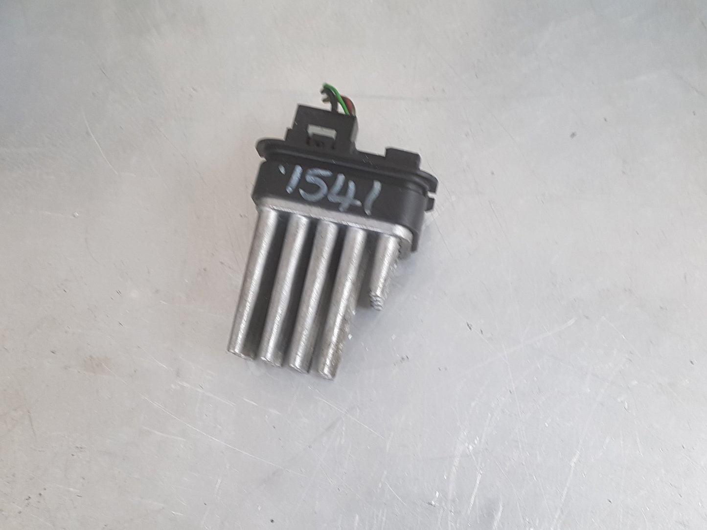 2003 - 2005 Saab 9-3   Heater Fan Resistor 52488536