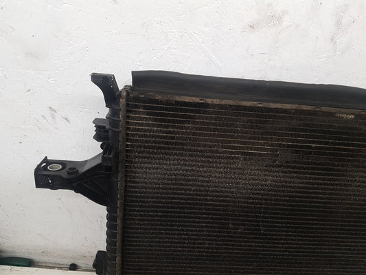 2002 - 2006 Volvo XC90  Estate RADIATOR (AUTOMATIC)  (A/C CAR) 30636579