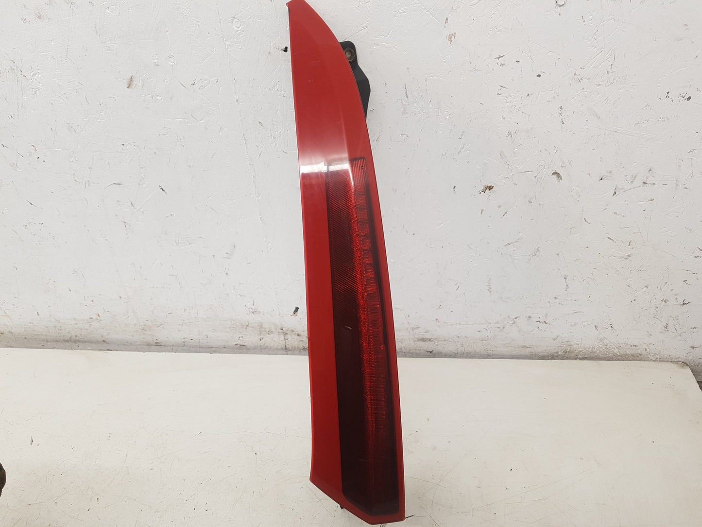 2003 - 2014 Volvo XC90 I 275 Estate REAR/TAIL LIGHT UPPER (PASSENGER SIDE) 30678220