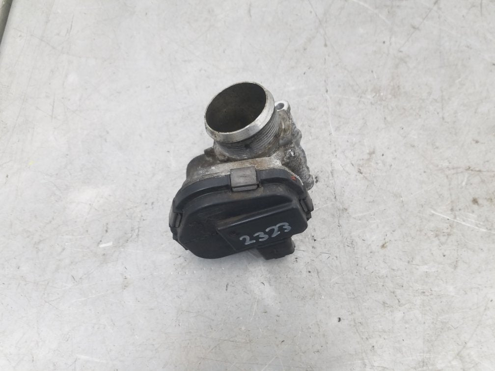 2010 - 2012 Volvo S40  Saloon Throttle Body 28275019