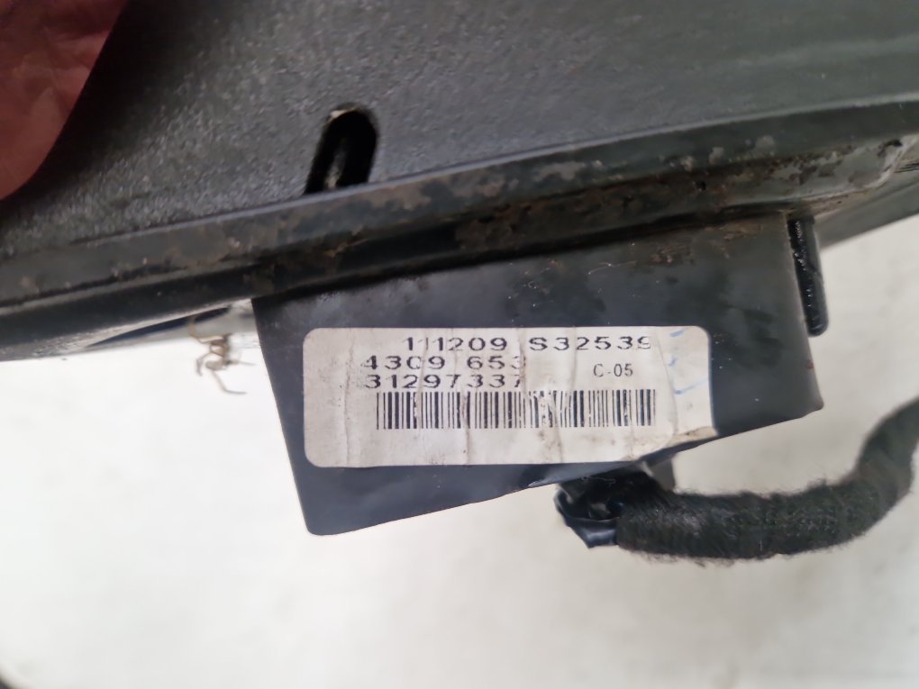 2011 - 2014 Volvo XC90  Estate DOOR MIRROR - ELECTRIC (PASSENGER SIDE) 466 BLUE