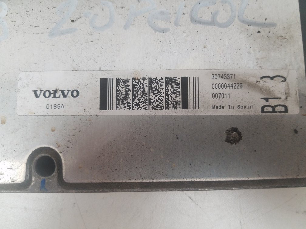 2006 - 2009 Volvo C30  Hatchback Engine ECU 30743371