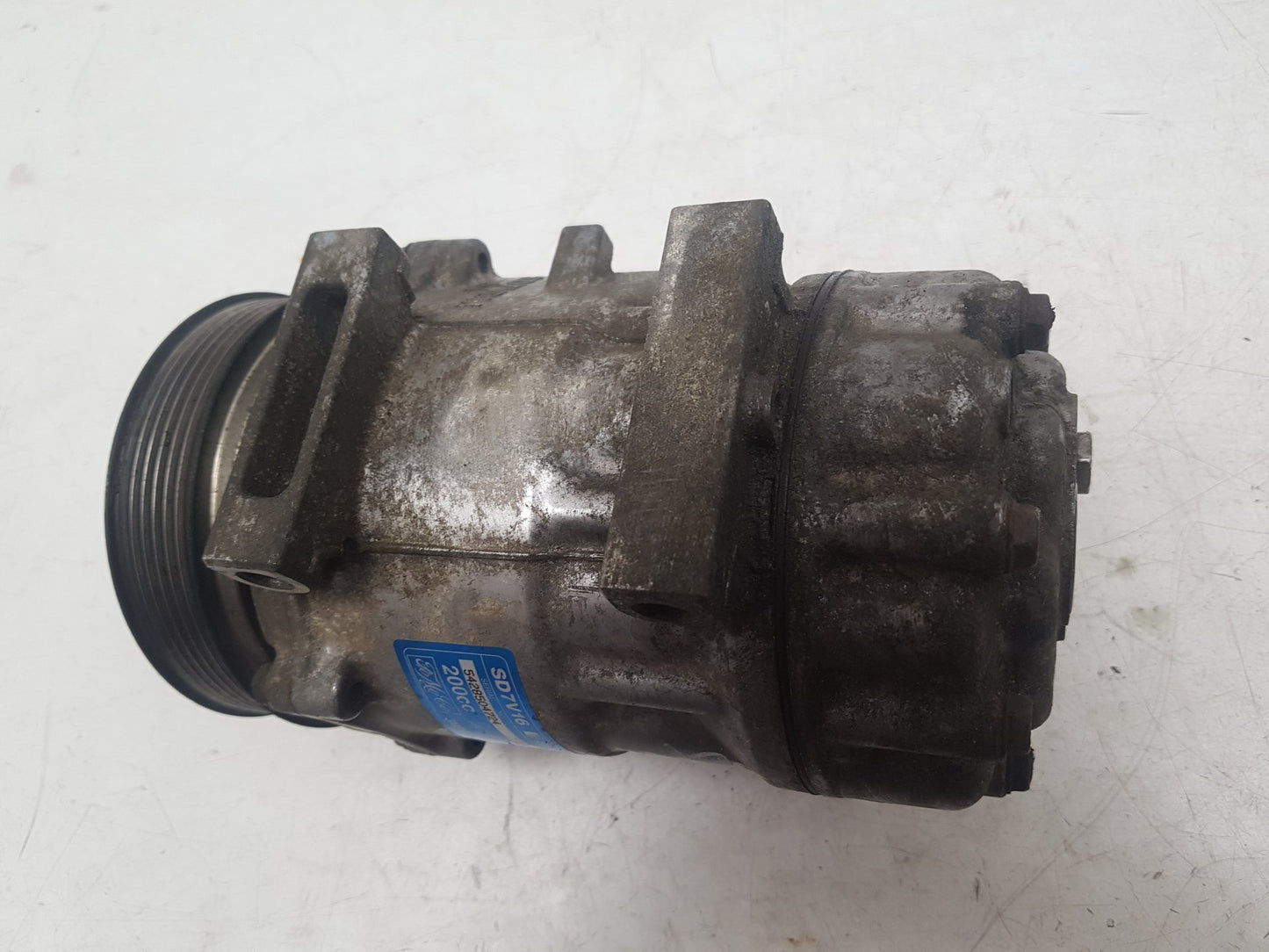 2010 - 2012 Volvo C30  Hatchback A/C Compressor 3M5H19D629HE
