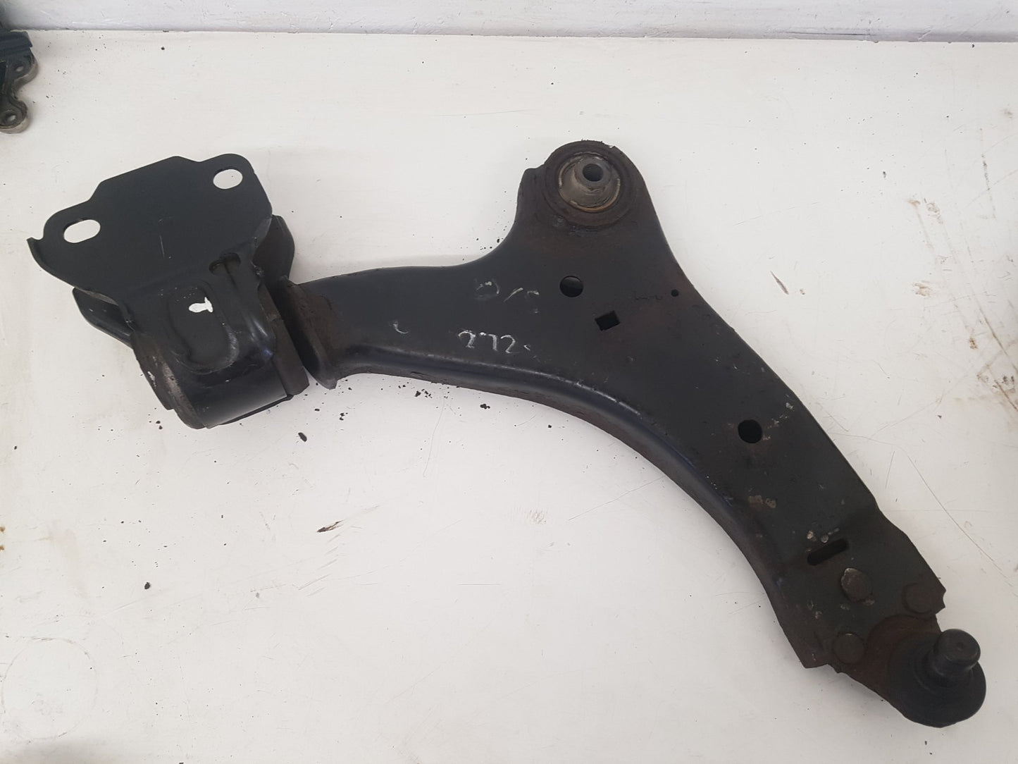 2010 - 2012 Saab 9-5  Saloon Left Front Lower Control Arm