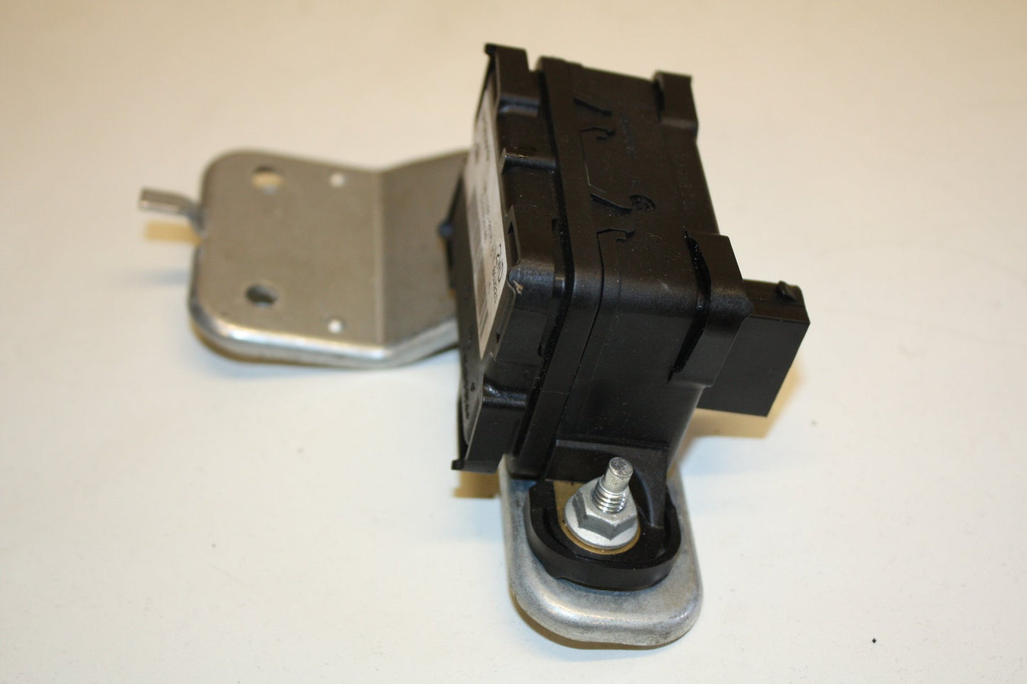 2004 - 2009 Volvo S60  Saloon YAW SENSOR 30773378