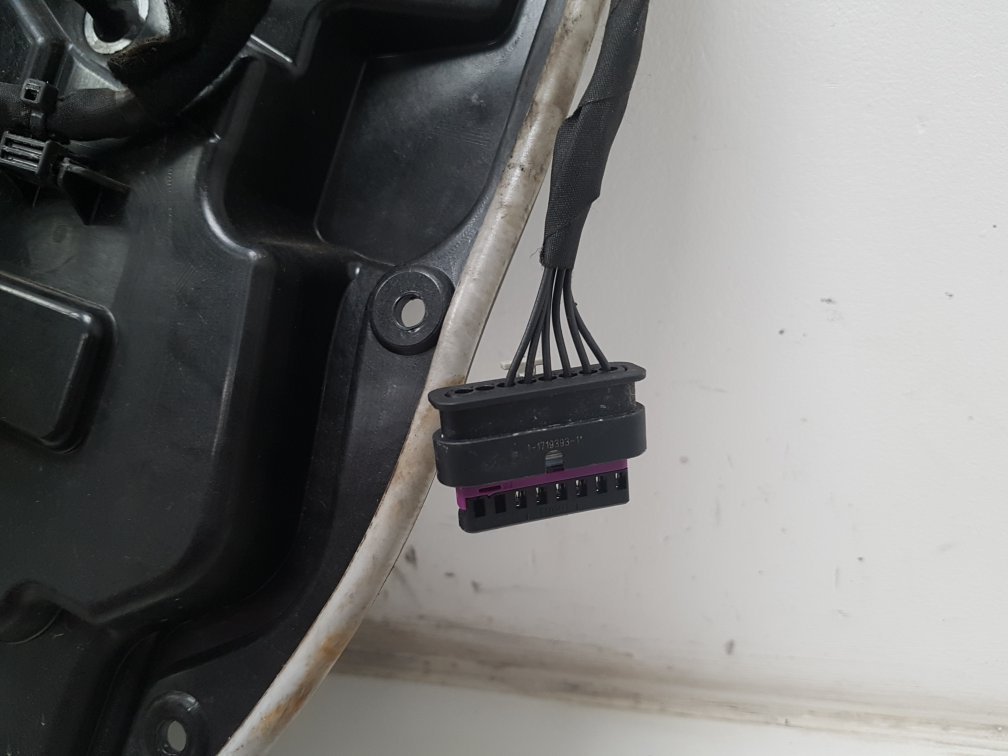 2014 Volvo V40  Hatchback WINDOW REGULATOR/MECH ELECTRIC  (FRONT PASSENGER SIDE) 31276215