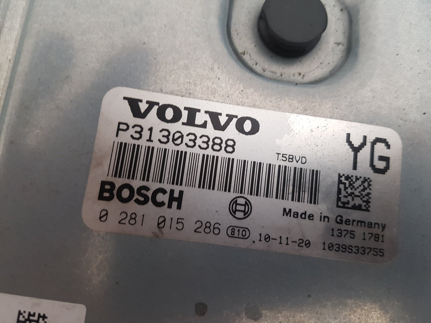 2008 - 2016 Volvo XC70 III 136 Estate Engine ECU 31303388