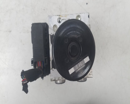2006 - 2011 Volvo S80  Saloon ABS Pump 30681619