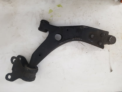 2015 - 2019 Volvo V40 Cross Country  Hatchback LOWER ARM/WISHBONE (PASSENGER SIDE) AV61 3A262 DA