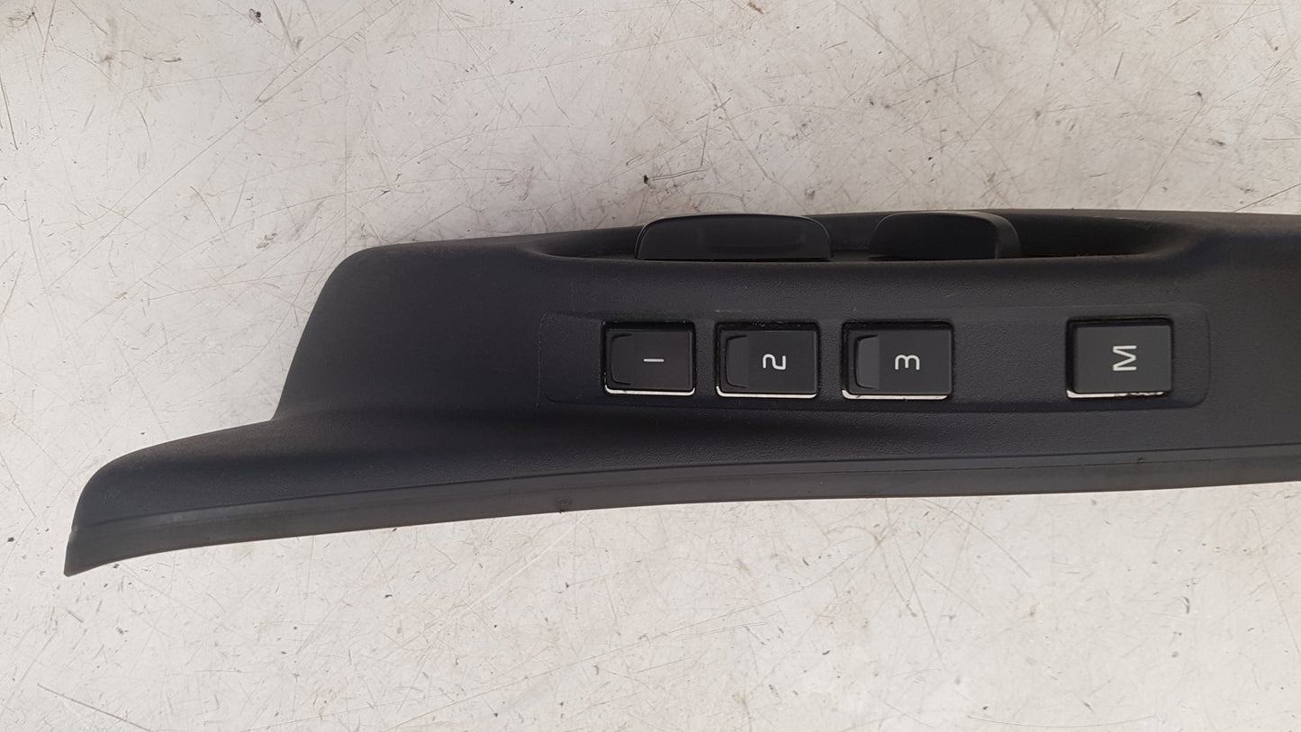 2008 - 2017 Volvo XC60 I 156 SUV Seat Memory Control Module 30659517