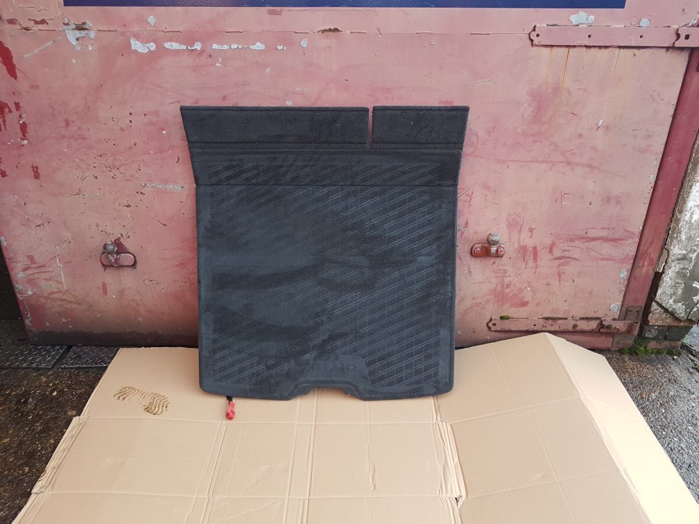 2008 - 2012 Volvo V50   Estate Boot Floor Cut