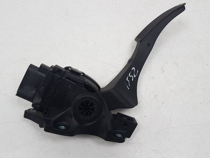 2009 - 2011 Volvo V70  Estate Accelerator Pedal 6G929F836CD