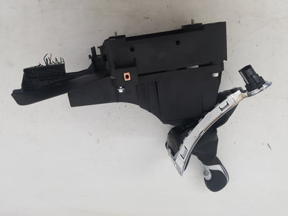2010 - 2012 Saab 9-5  Saloon GEAR STICK 55563829