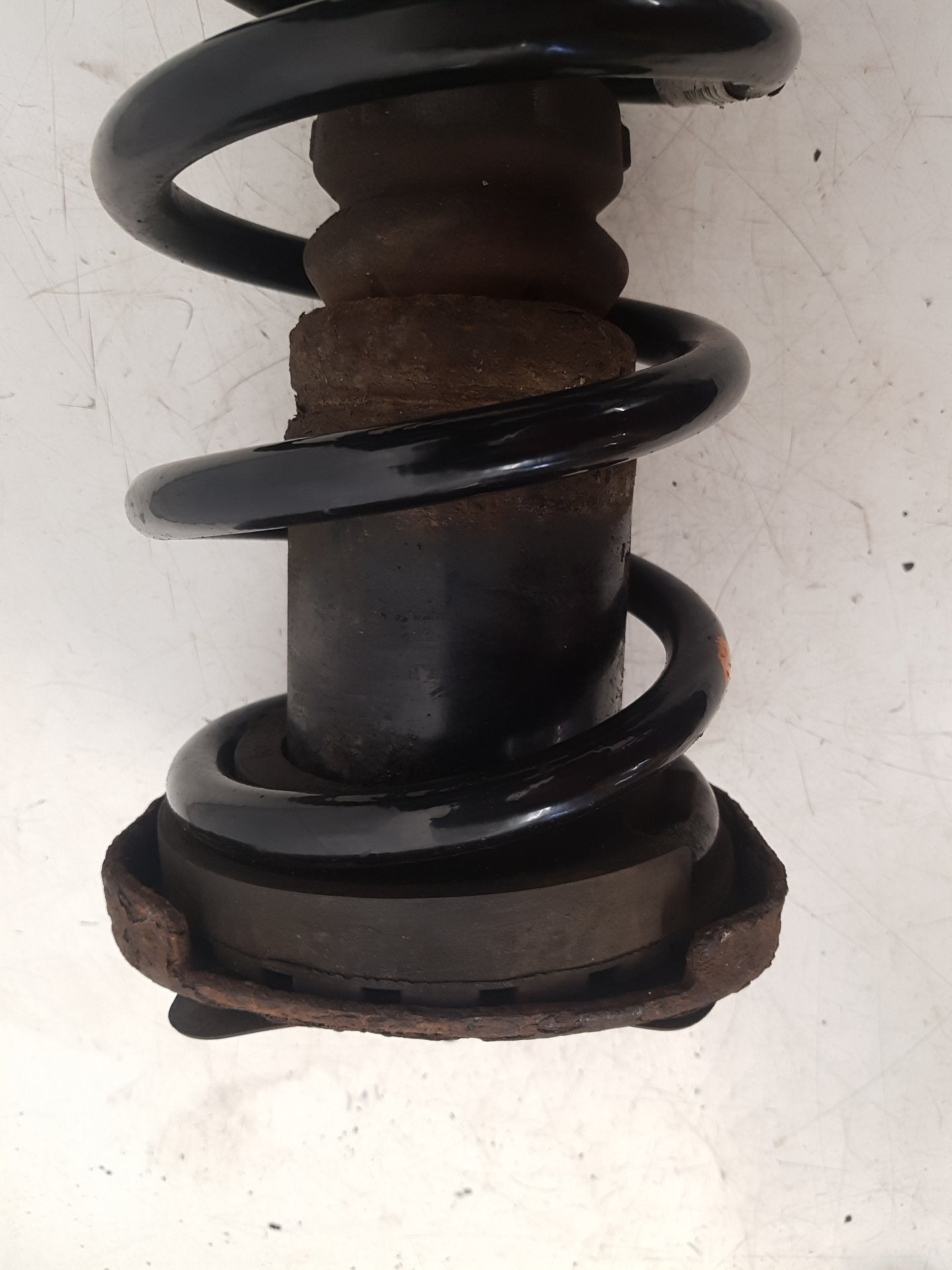 2008 - 2013 Volvo XC60 I 156 Estate REAR COIL SPRING (EITHER SIDE) 31280483