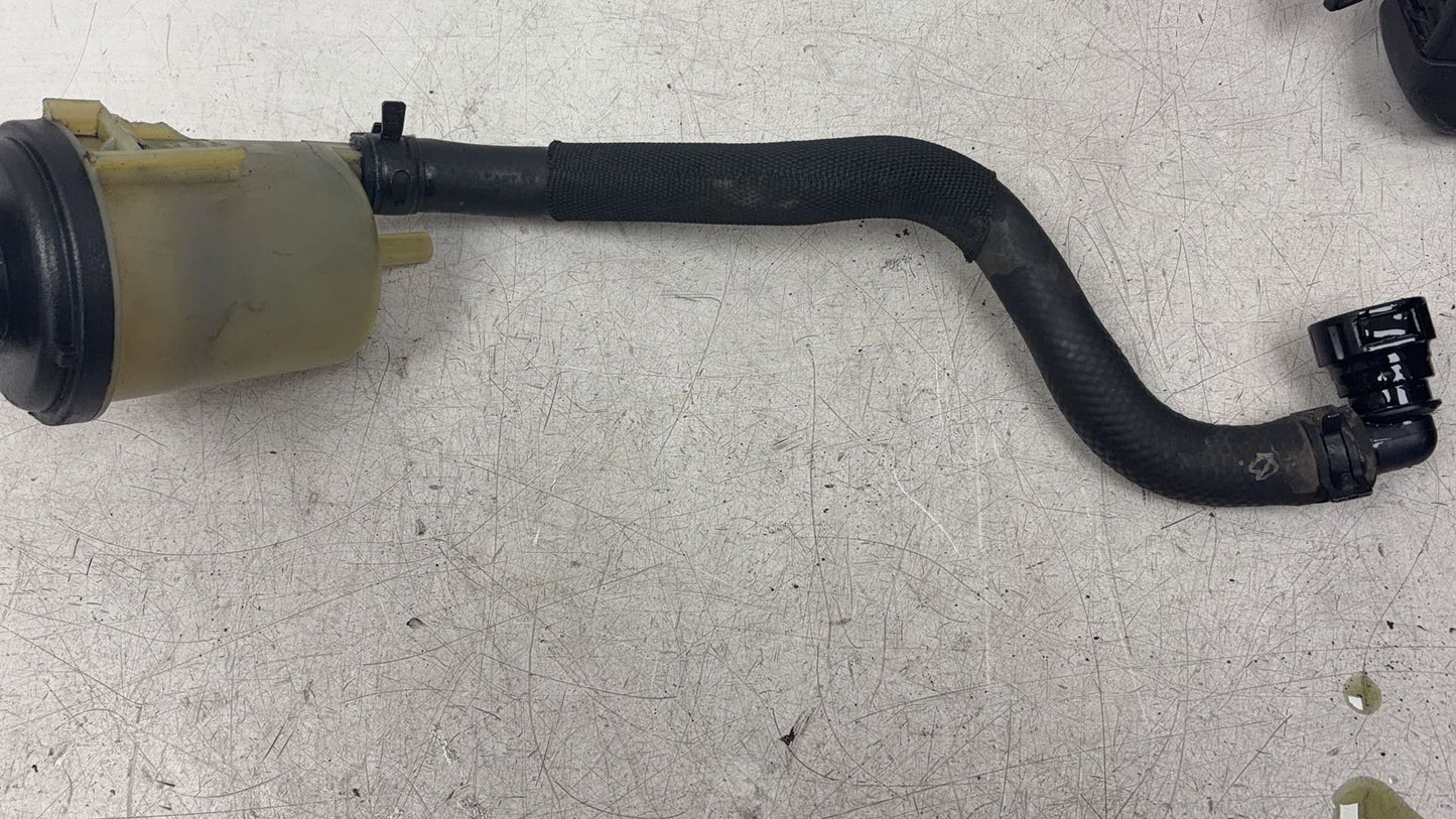 2010 - 2015 Volvo V60   POWER STEERING RESEVOIR 31302576