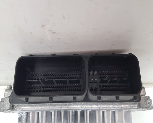 2006 - 2009 Volvo C70  Convertible Engine ECU 30743102