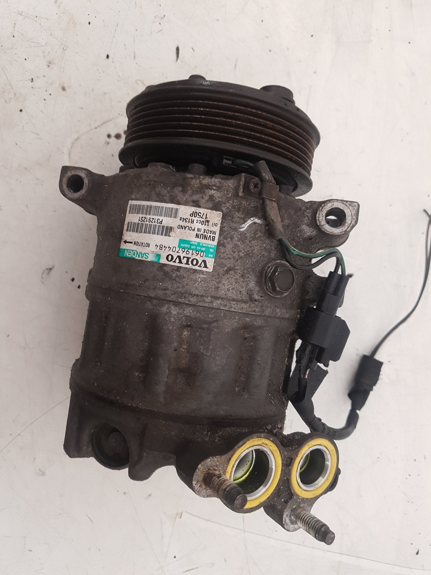2012 - 2019 Volvo V40  Hatchback A/C Compressor 31291251
